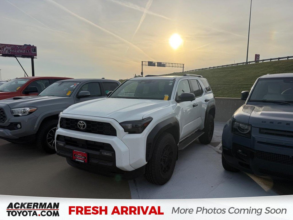 Certified 2025 Toyota 4Runner TRD Off-Road Premium AWD/4WD image 1