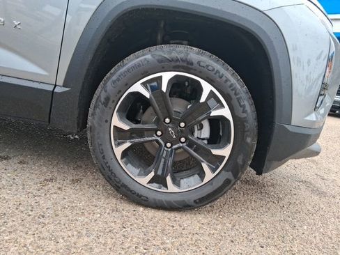 New 2026 Chevrolet Equinox LT FWD image 23