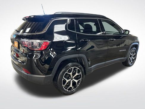 Certified 2025 Jeep Compass Limited AWD/4WD image 5