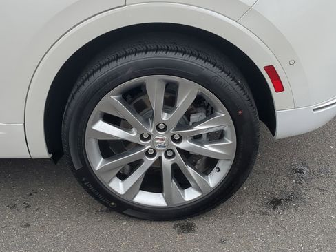 Used 2023 Buick Envision Avenir AWD/4WD image 31