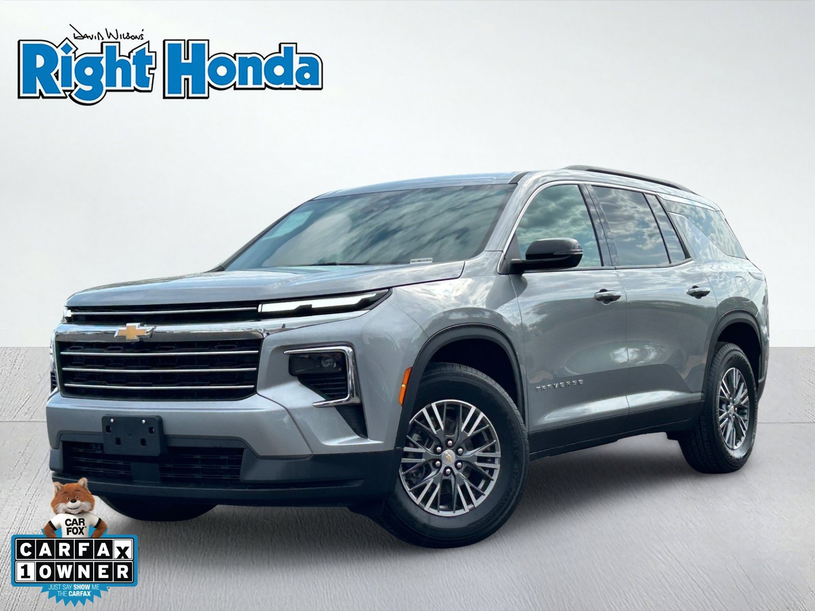 Used 2025 Chevrolet Traverse LT AWD/4WD image 1