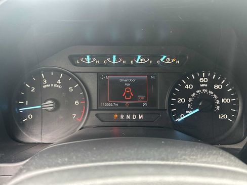 Used 2019 Ford F150 XL w/ Equipment Group 101A Mid RWD image 24