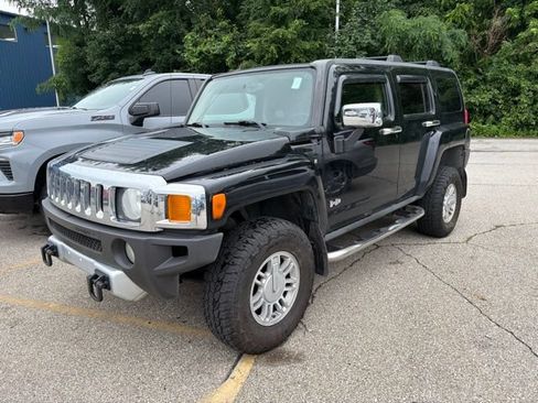 Used 2009 HUMMER H3 AWD/4WD image 2