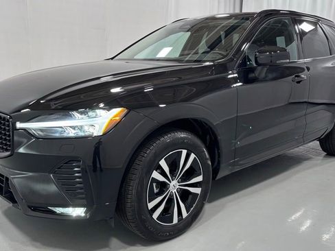 Certified 2025 Volvo XC60 B5 Core AWD/4WD image 1