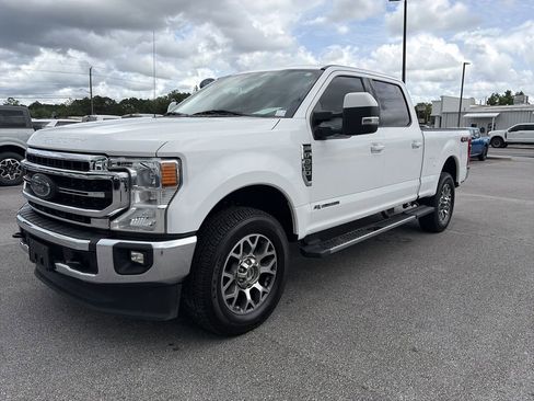 Used 2020 Ford F350 Lariat w/ Lariat Value Package AWD/4WD image 2