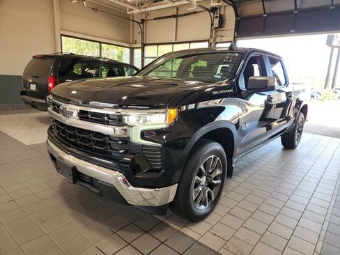 Used 2024 Chevrolet Silverado 1500 LT w/ Protection Package RWD image 3