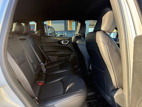 New 2026 Jeep Compass Latitude image 4