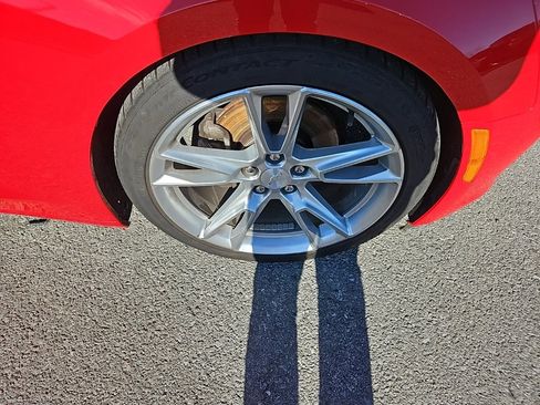 Used 2019 Chevrolet Camaro LT w/ RS Package image 10