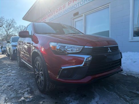 Used 2017 Mitsubishi Outlander Sport ES image 3