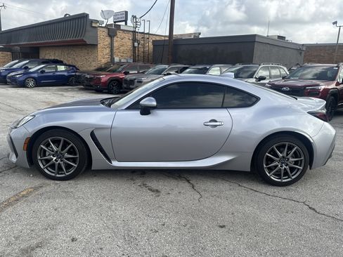 Used 2025 Subaru BRZ Premium RWD image 6