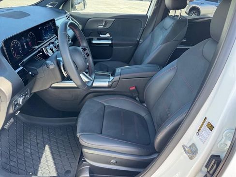 Used 2025 Mercedes-Benz GLA 250 image 9