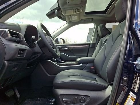 New 2026 Toyota Highlander Limited AWD/4WD image 5