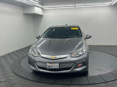 Used 2018 Chevrolet Volt LT w/ Comfort Package image 4