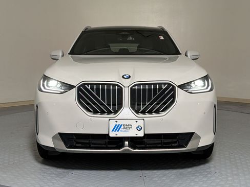 Certified 2025 BMW X3 xDrive30i w/ Convenience Package AWD/4WD image 4