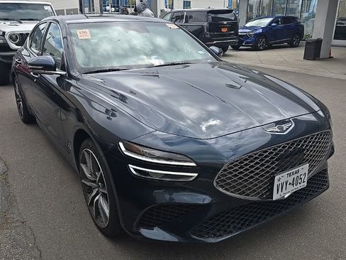 Used 2025 Genesis G70 2.5T AWD/4WD image 2