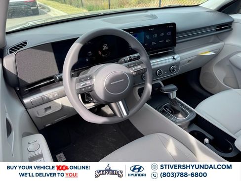 Used 2026 Hyundai Kona SE FWD image 2