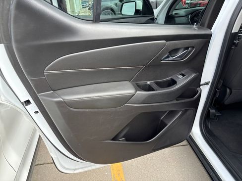 Used 2019 Chevrolet Traverse LT image 23