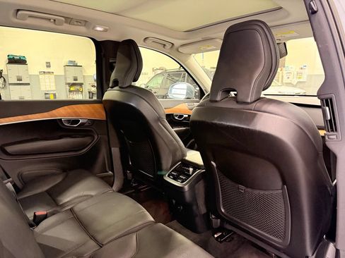 Used 2023 Volvo XC90 B5 Plus AWD/4WD image 26