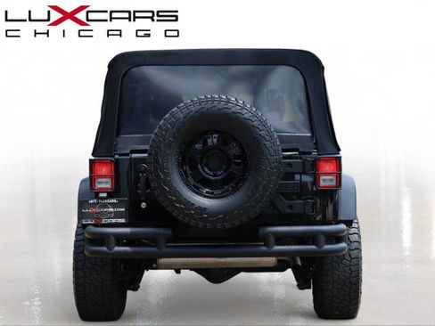 Used 2017 Jeep Wrangler Unlimited Sport w/ Quick Order Package 24S AWD/4WD image 6