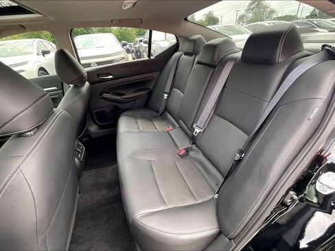 Used 2024 Nissan Altima 2.5 SL AWD/4WD image 37