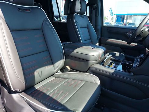 New 2026 GMC Yukon XL AT4 Ultimate w/ LPO, Floor Liner Package AWD/4WD image 32