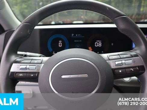 Used 2025 Hyundai Kona SEL image 29