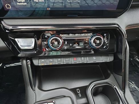 Certified 2023 GMC Sierra 1500 AT4 w/ Technology Package image 16