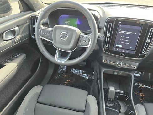 Certified 2023 Volvo XC40 Recharge Core w/ Protection Package Premier AWD/4WD image 18