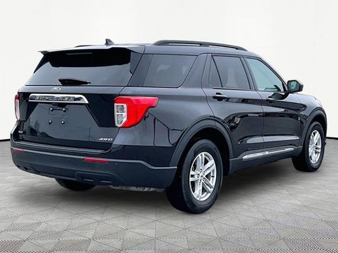 Used 2023 Ford Explorer XLT image 6