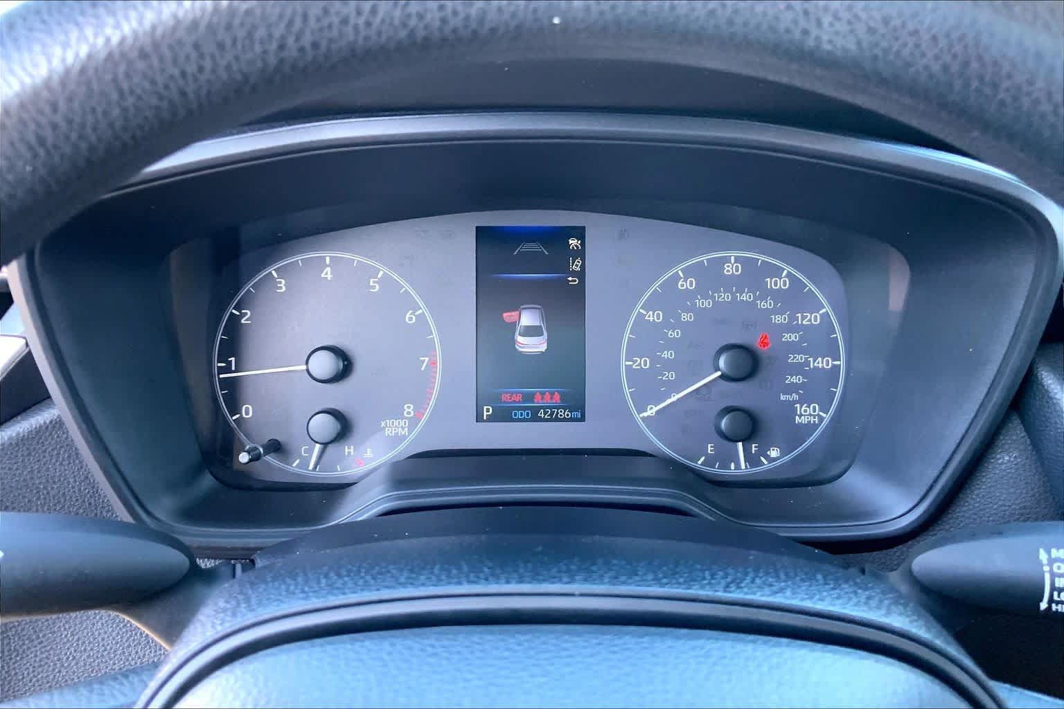 Used 2025 Toyota Corolla LE FWD image 25