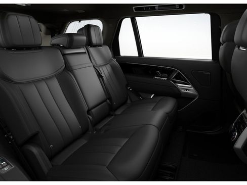 New 2026 Land Rover Range Rover Long Wheelbase SE image 7