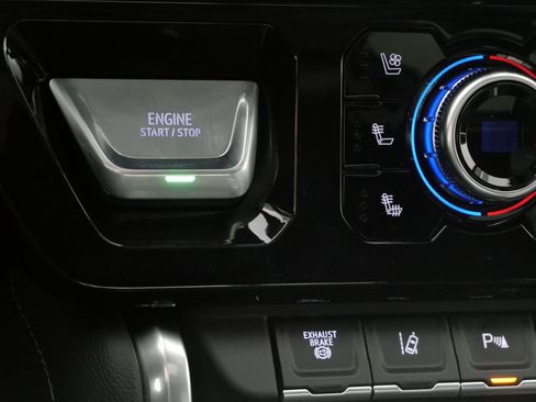 New 2026 GMC Sierra 3500 Denali w/ Denali Reserve Package image 25