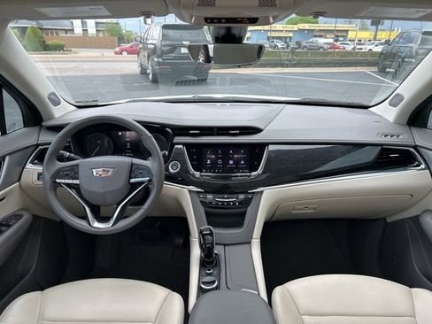 Used 2021 Cadillac XT6 Premium Luxury image 12