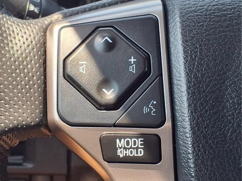 Certified 2019 Toyota Tacoma SR5 AWD/4WD image 21