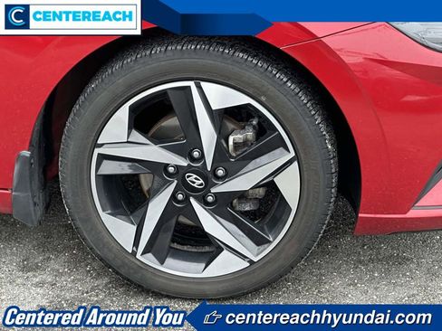 Used 2023 Hyundai Elantra SEL w/ Convenience Package image 6