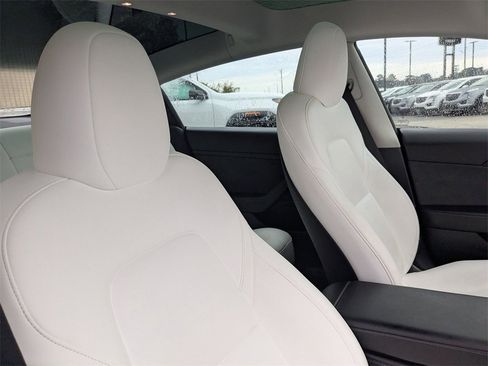Used 2023 Tesla Model 3 Performance image 26