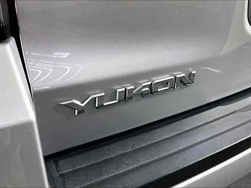 Used 2018 GMC Yukon SLT w/ Open Road Package image 30