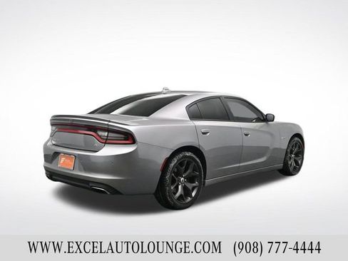 Used 2018 Dodge Charger R/T w/ Plus Group image 6