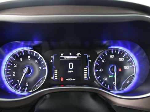 Used 2024 Chrysler Voyager LX FWD image 39
