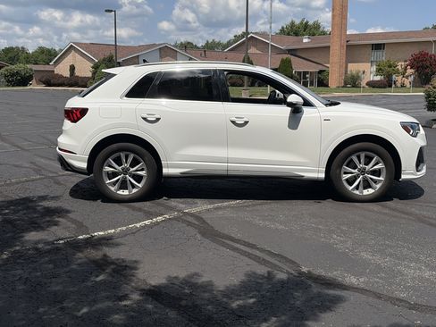 Used 2023 Audi Q3 2.0T Premium AWD/4WD image 4