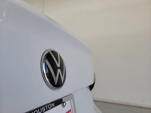 Used 2024 Volkswagen Jetta Sport FWD image 8
