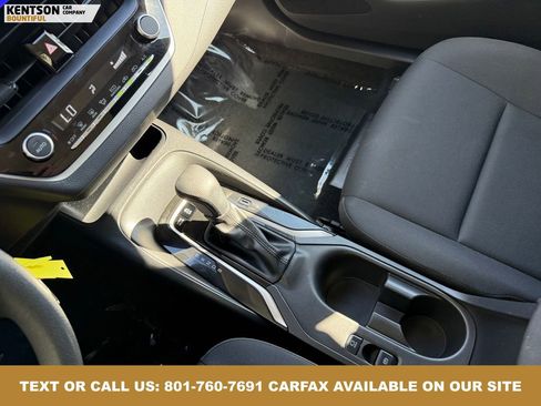 Used 2024 Toyota Corolla LE image 20
