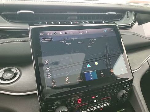 Used 2023 Jeep Grand Cherokee 4WD 4xe image 21