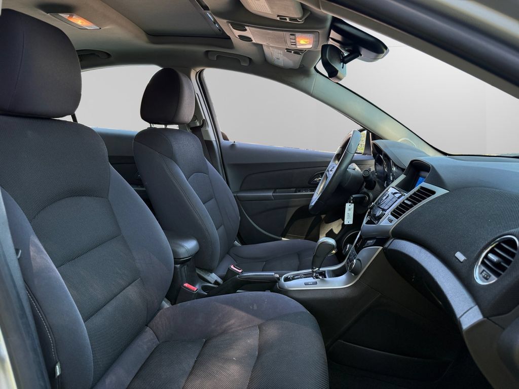 Used 2015 Chevrolet Cruze LT w/ Sun And Sound Package FWD image 14