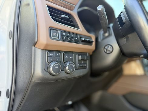 Used 2023 Chevrolet Tahoe High Country w/ Advanced Technology Package AWD/4WD image 40