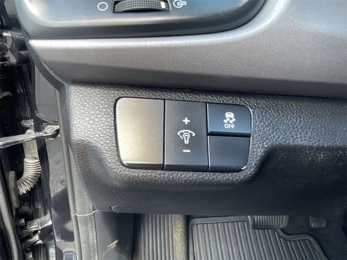 Used 2018 Kia Rio LX image 17