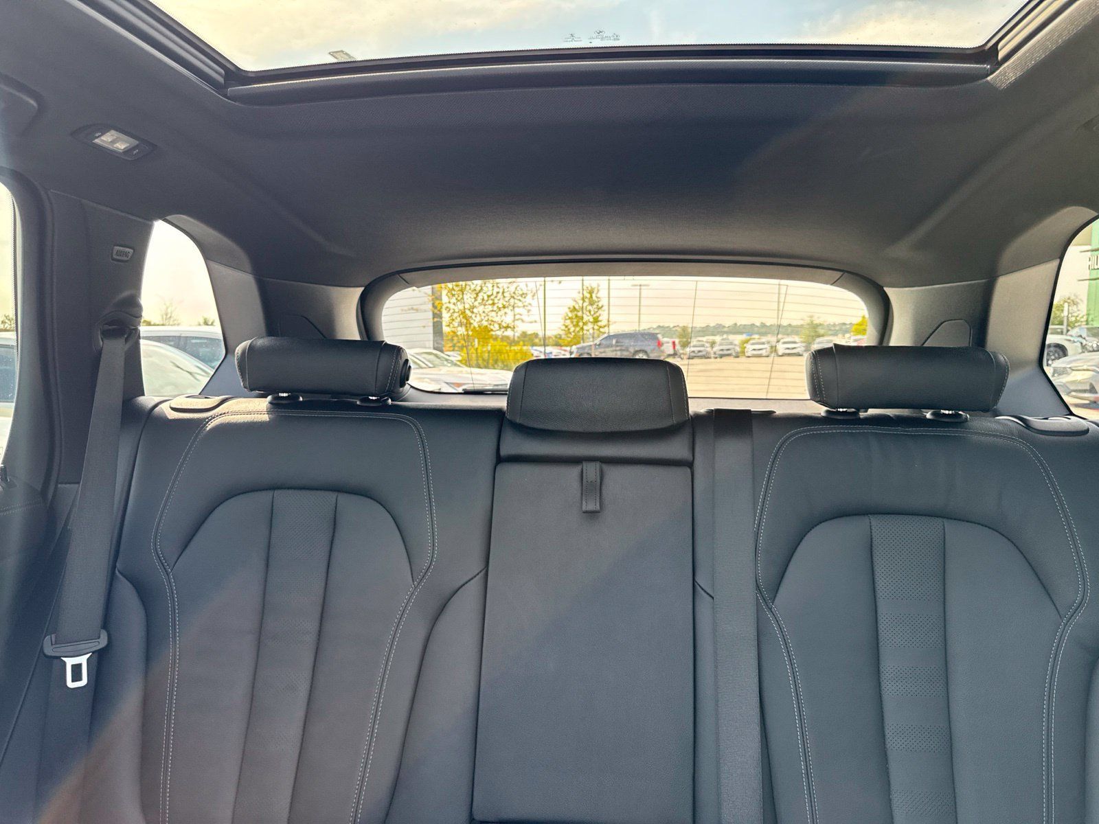 Used 2021 BMW X5 M50i w/ Premium Package AWD/4WD image 22