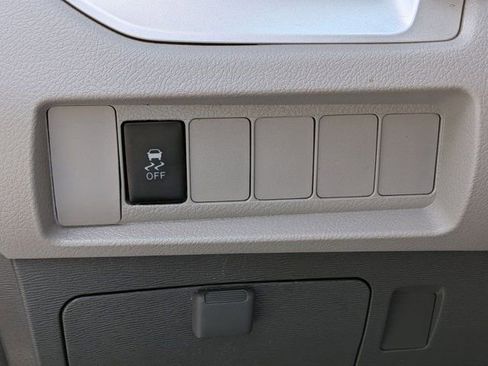 Used 2020 Toyota Sienna L FWD image 26