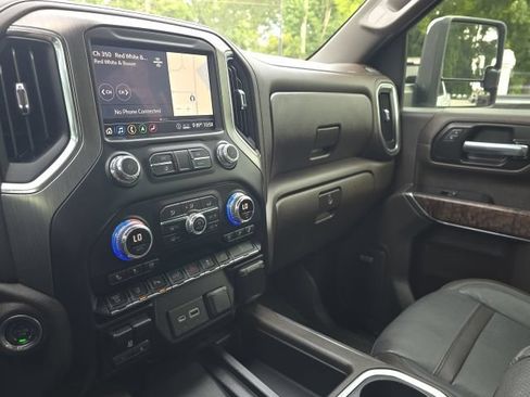 Used 2020 GMC Sierra 2500 Denali w/ Denali Ultimate Package AWD/4WD image 29