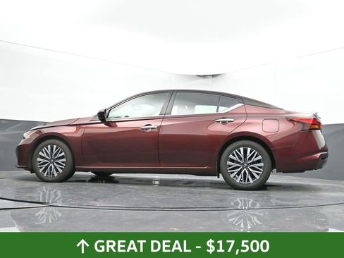 Used 2023 Nissan Altima 2.5 SV image 48